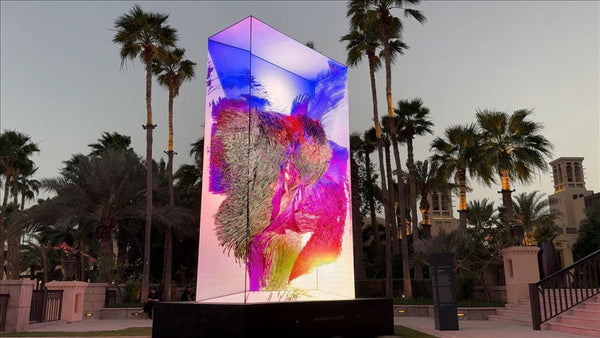 Ouchhh Studio, kıtalararası gerçek zamanlı iklim verisi heykelini Art Dubai'de tanıttı.